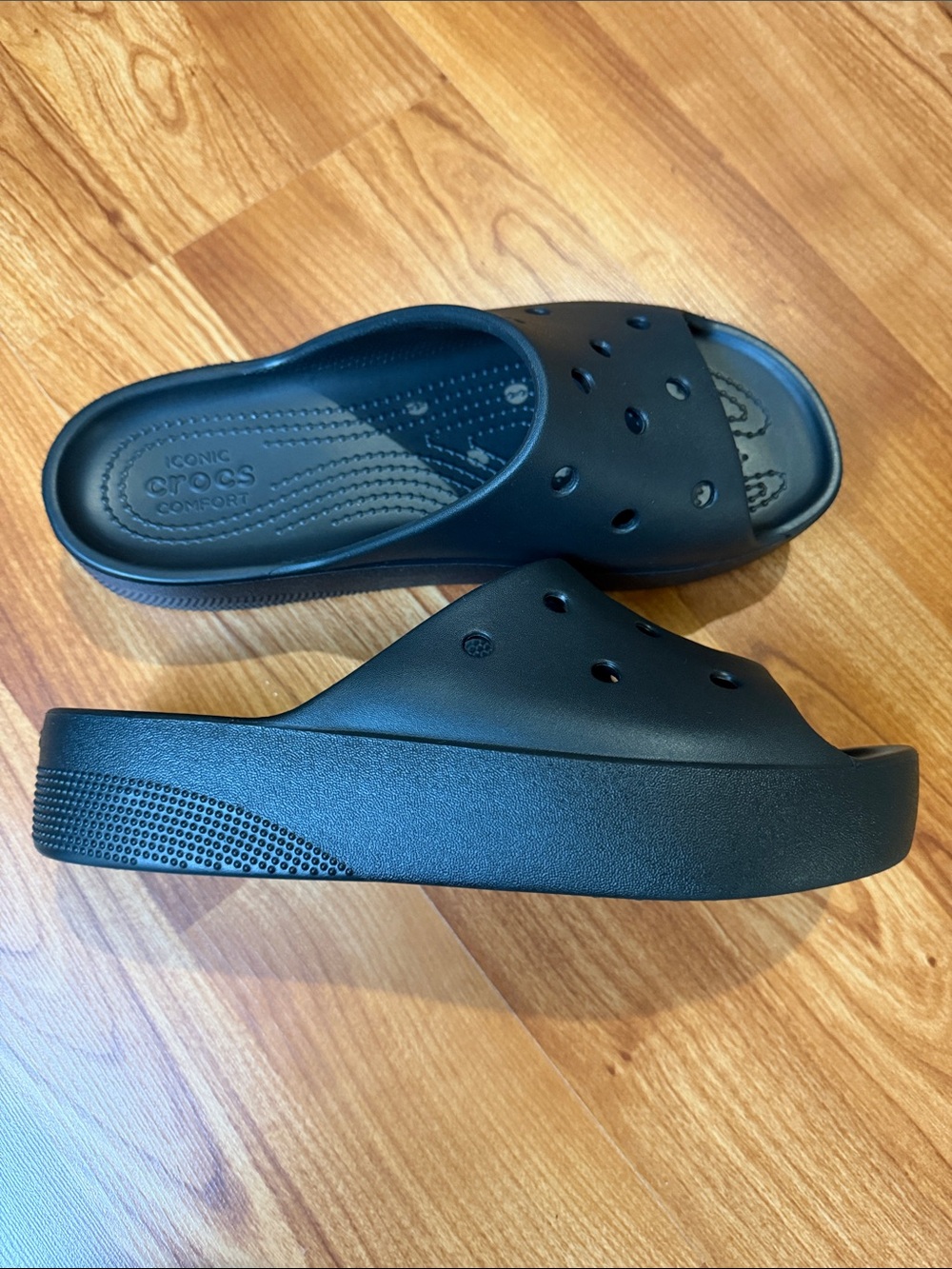 Women’s Black Slip-On Slide Crocs Sandals - Picture 9 of 12
